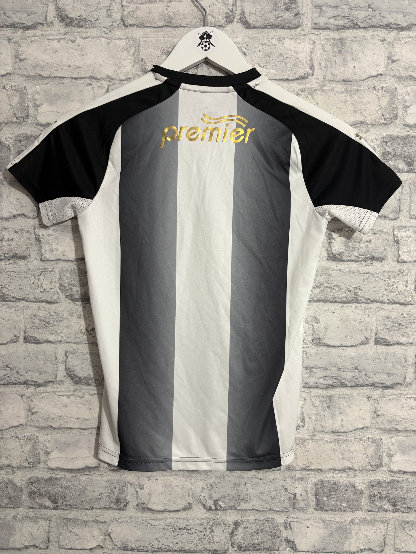 Notts County Home Shirt 2017 / 2018 Kids 9-10 years (New)