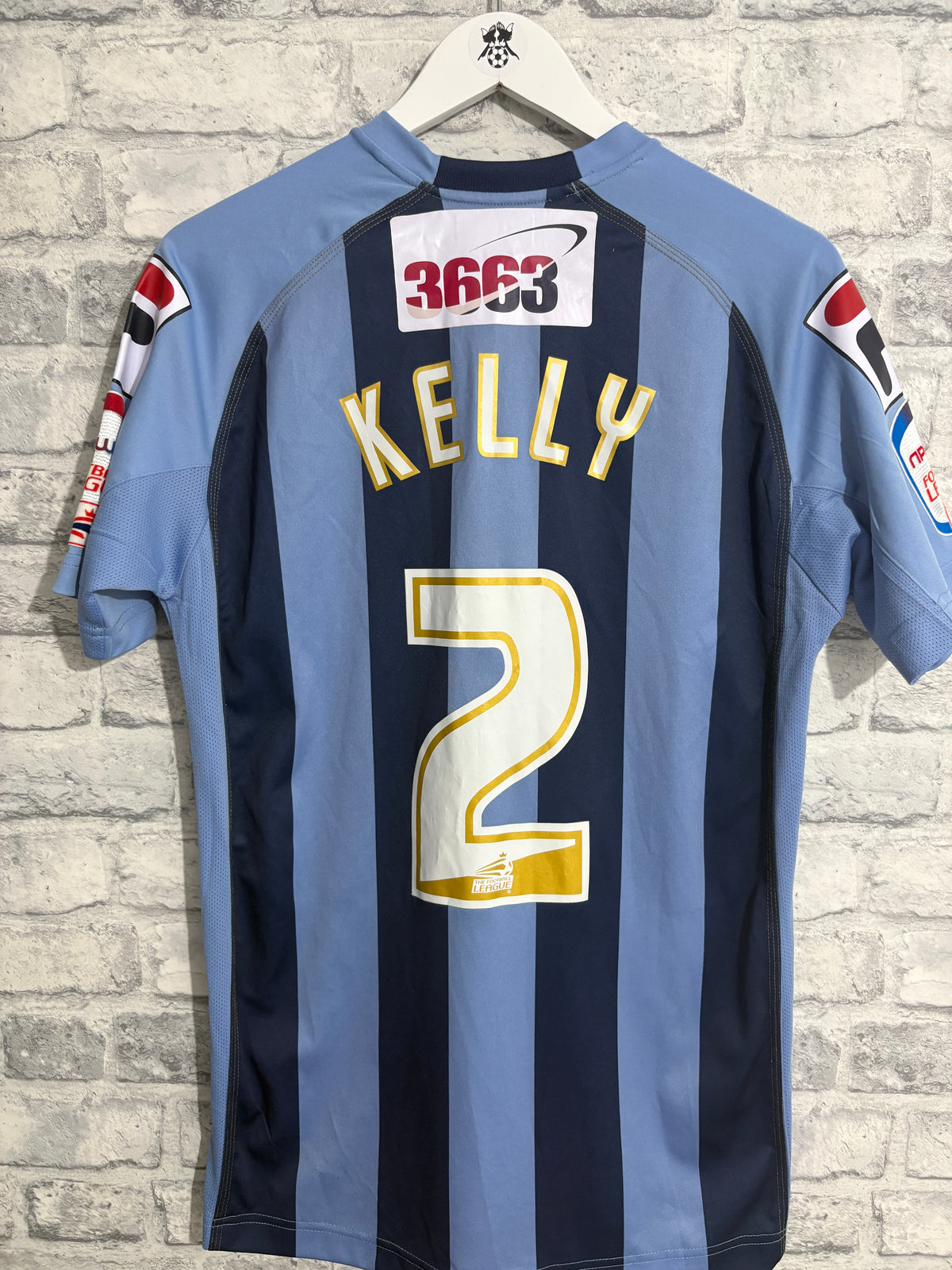 Notts County Away Shirt 2011 / 2012 v Juventus Small
