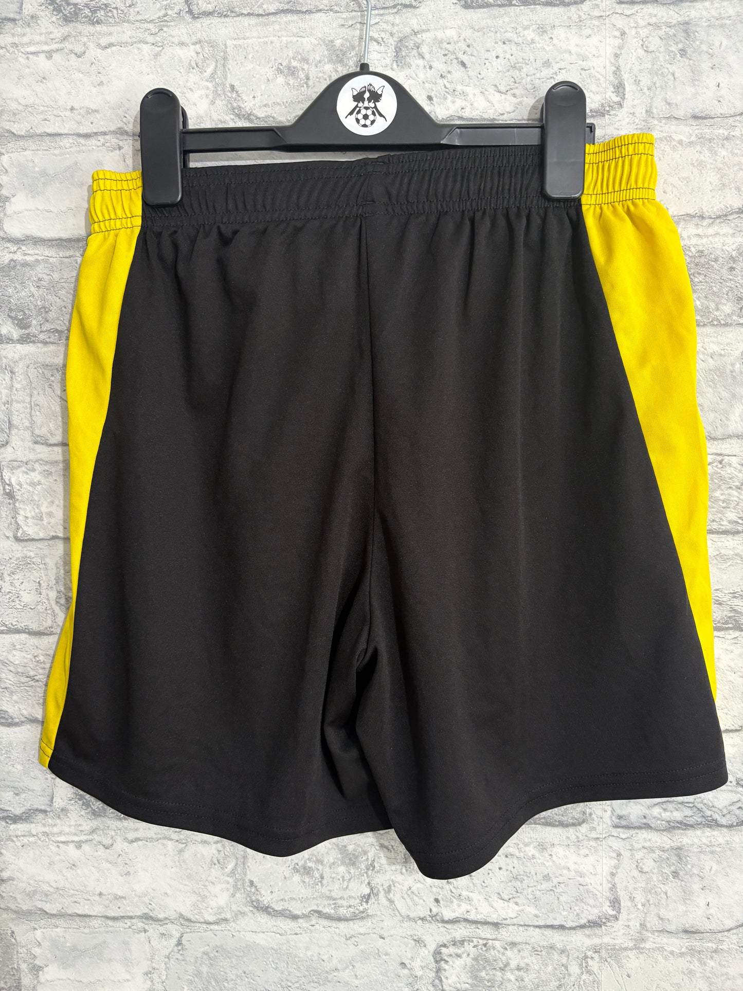 Notts County Home Shorts 2018 / 2019 Medium