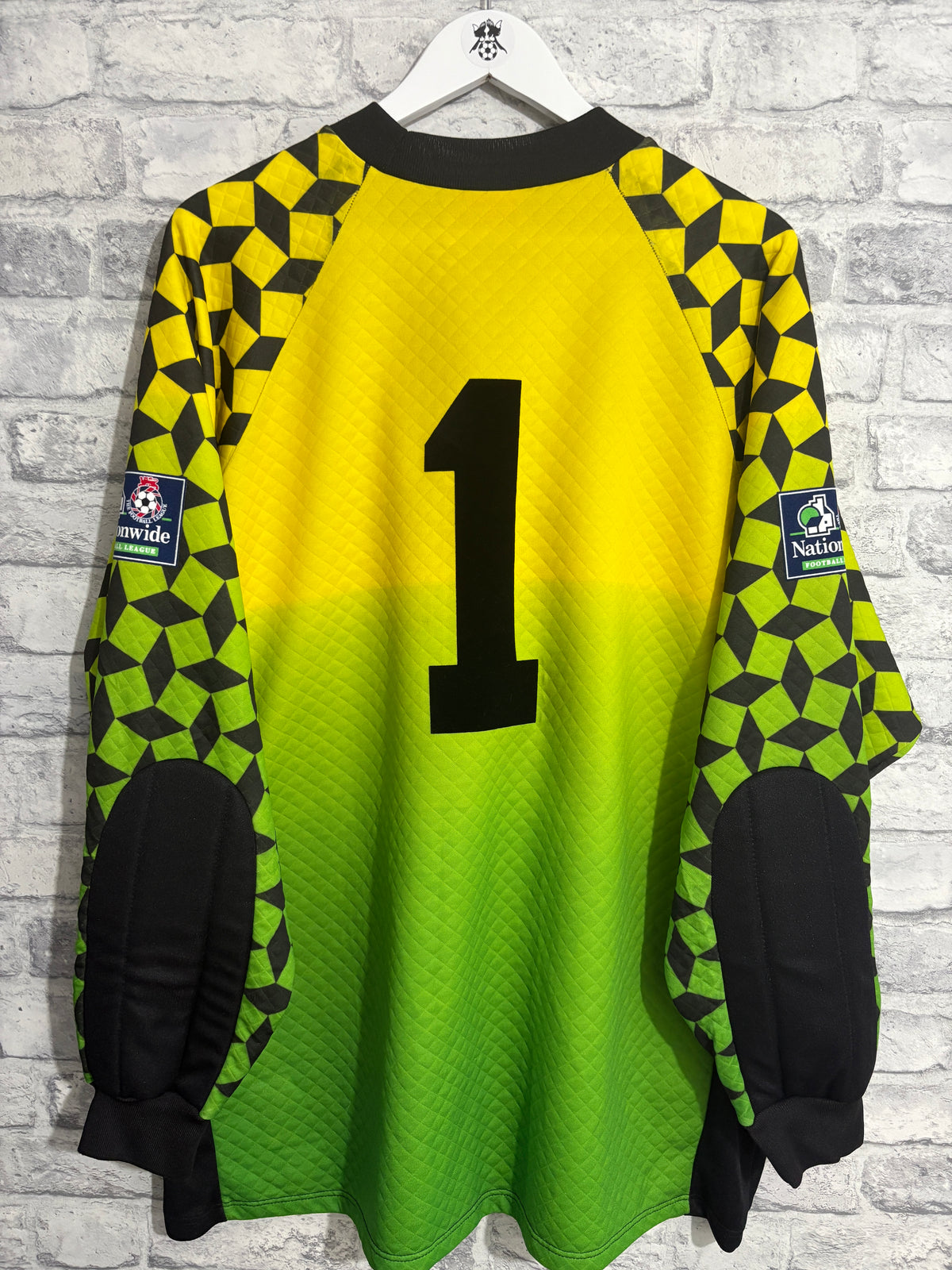 Notts County Goalkeeper Shirt GK 1997 / 1998 XL