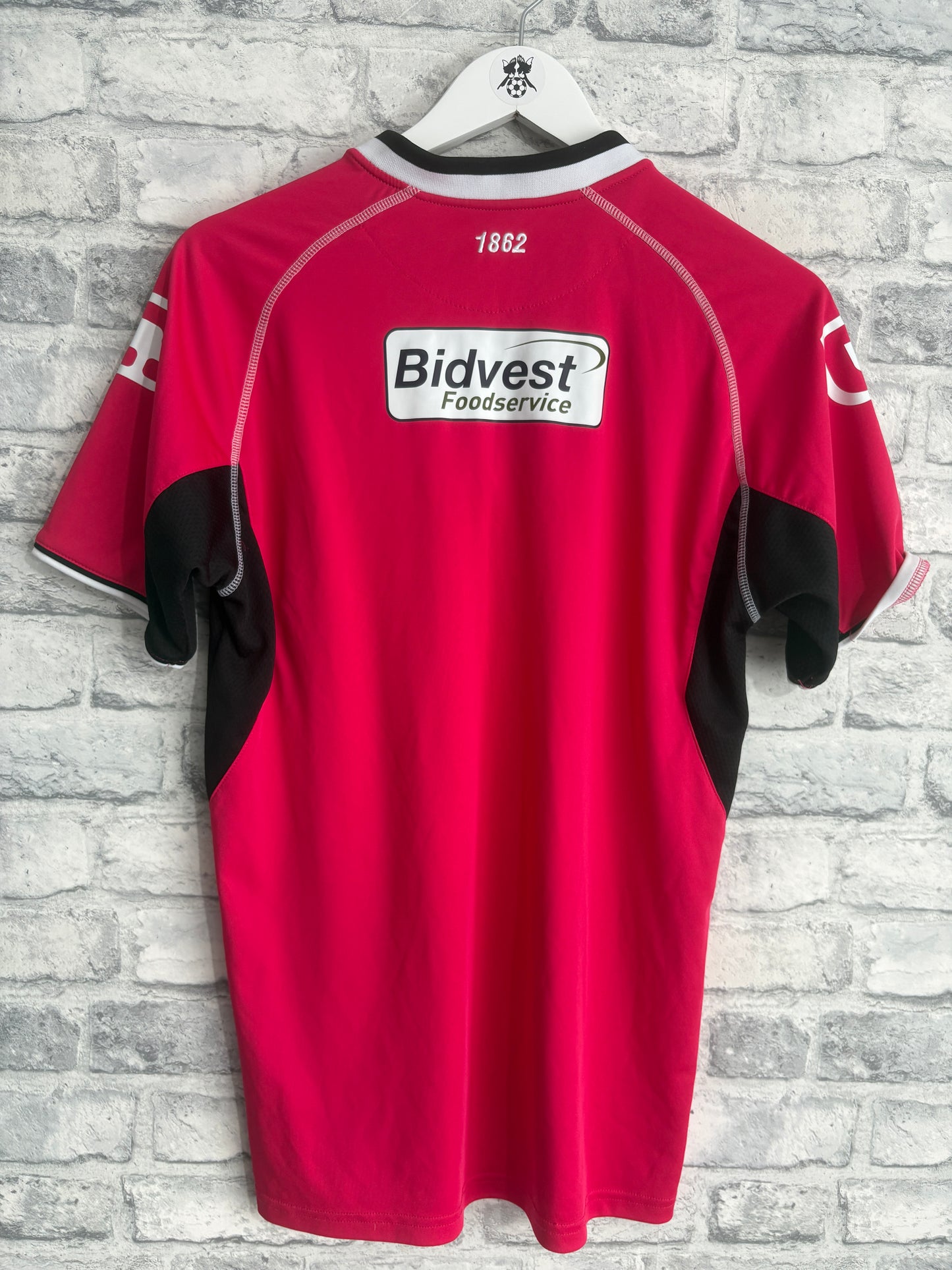 Notts County Away Shirt 2016 / 2017 Small