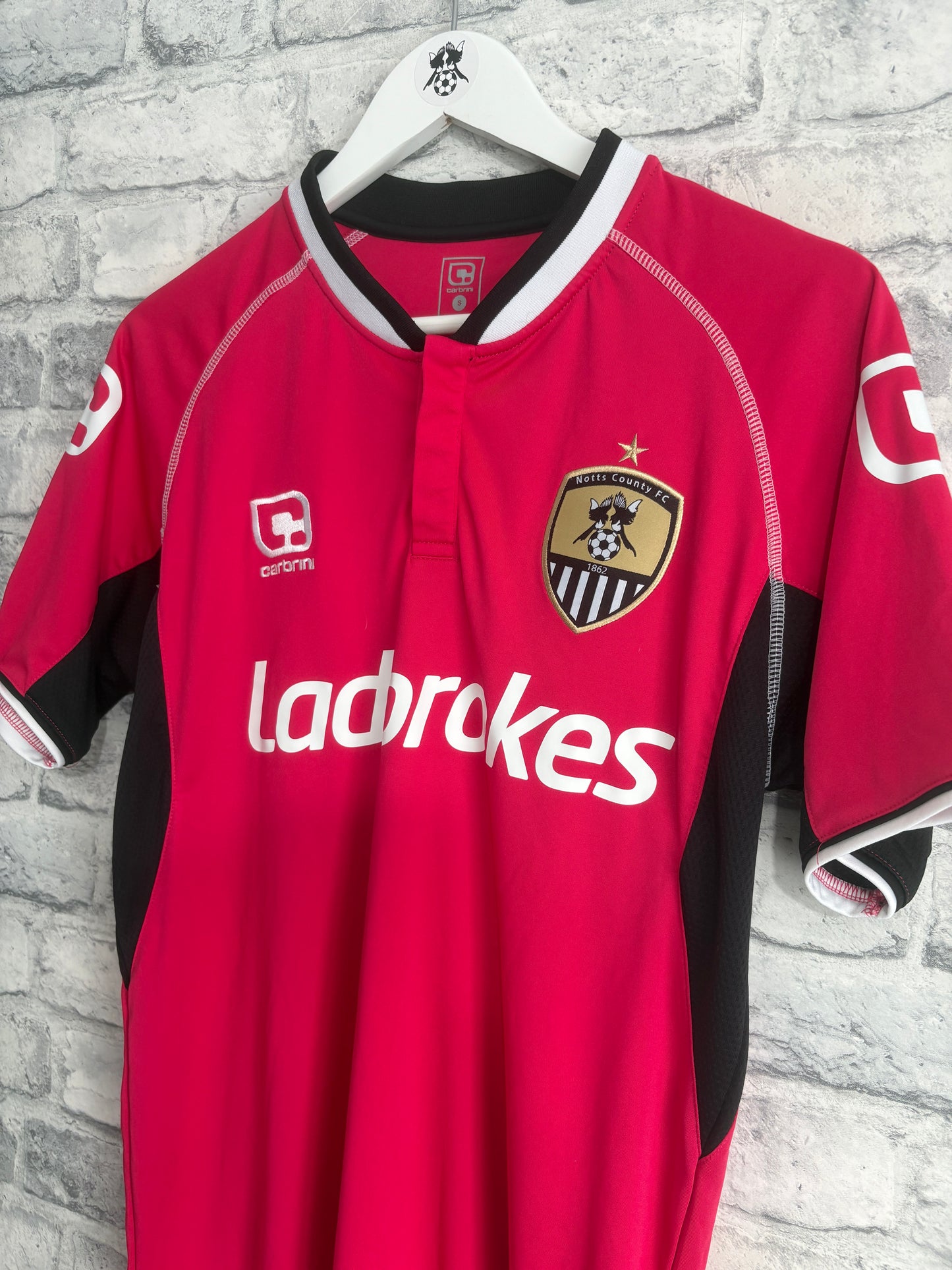 Notts County Away Shirt 2016 / 2017 Small