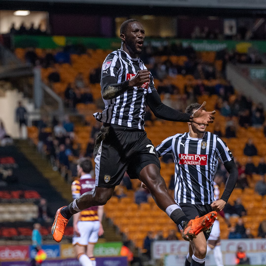 Notts County Home Shirt 2023 / 2024 Large