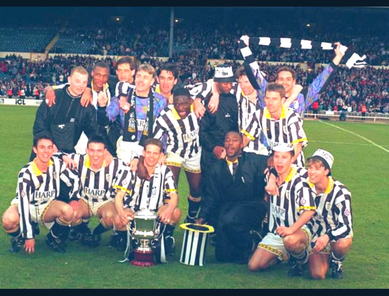 Notts County Home Shirt 1994 / 1996 Small