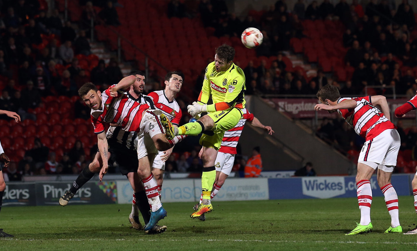 Notts County GK 2016 / 2017 Medium