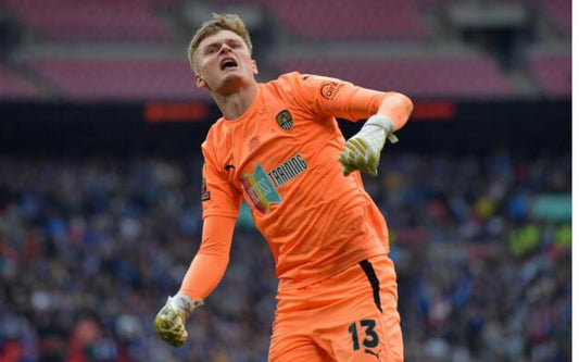 Notts County Goalkeeper Shorts 2023 Archie Mair Small