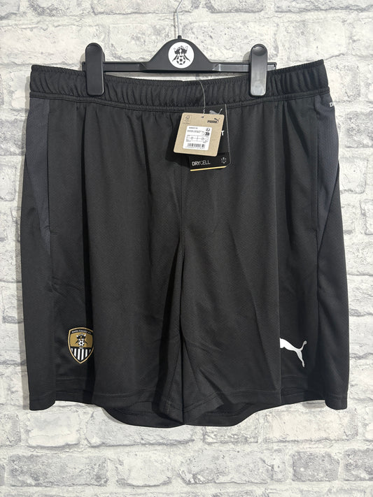 Notts County Puma Training Shorts Black XL (New)