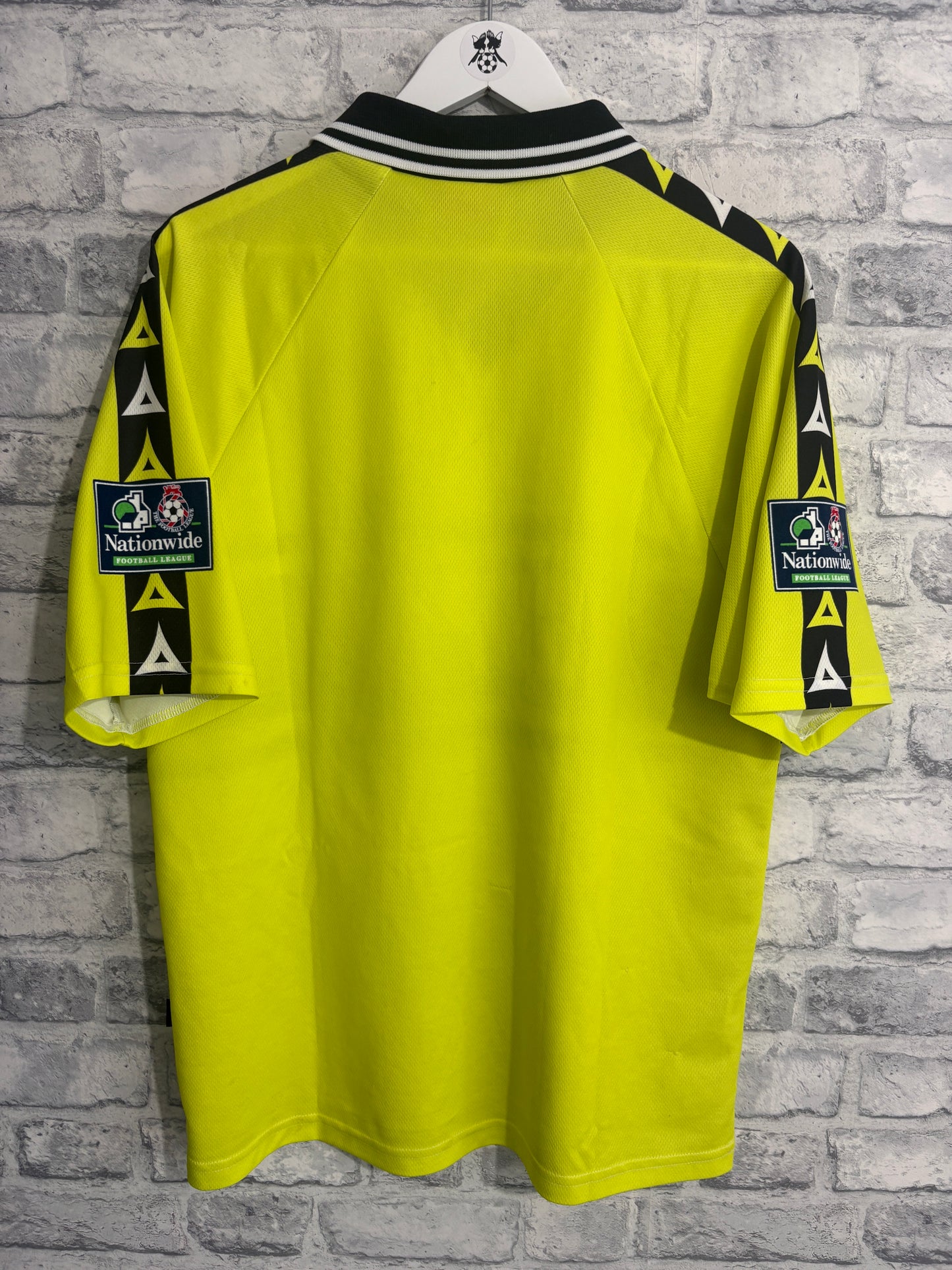 Notts County Away Shirt 1998 Champions Edition Small