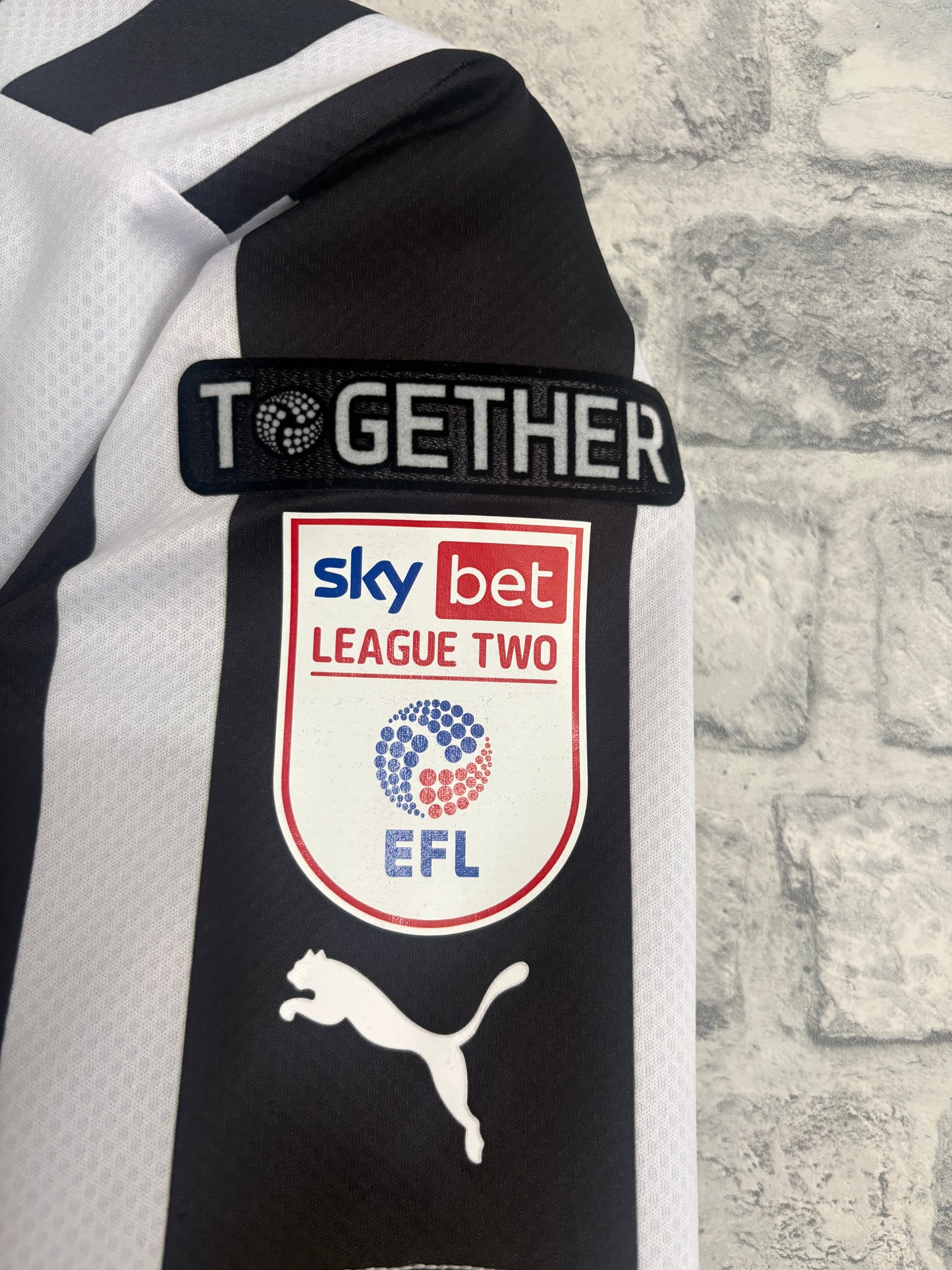 Notts County Home Shirt 2023 / 2024 Medium