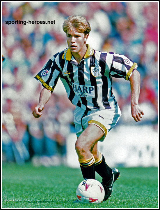 Notts County Home Shirt 1994 / 1996 Small