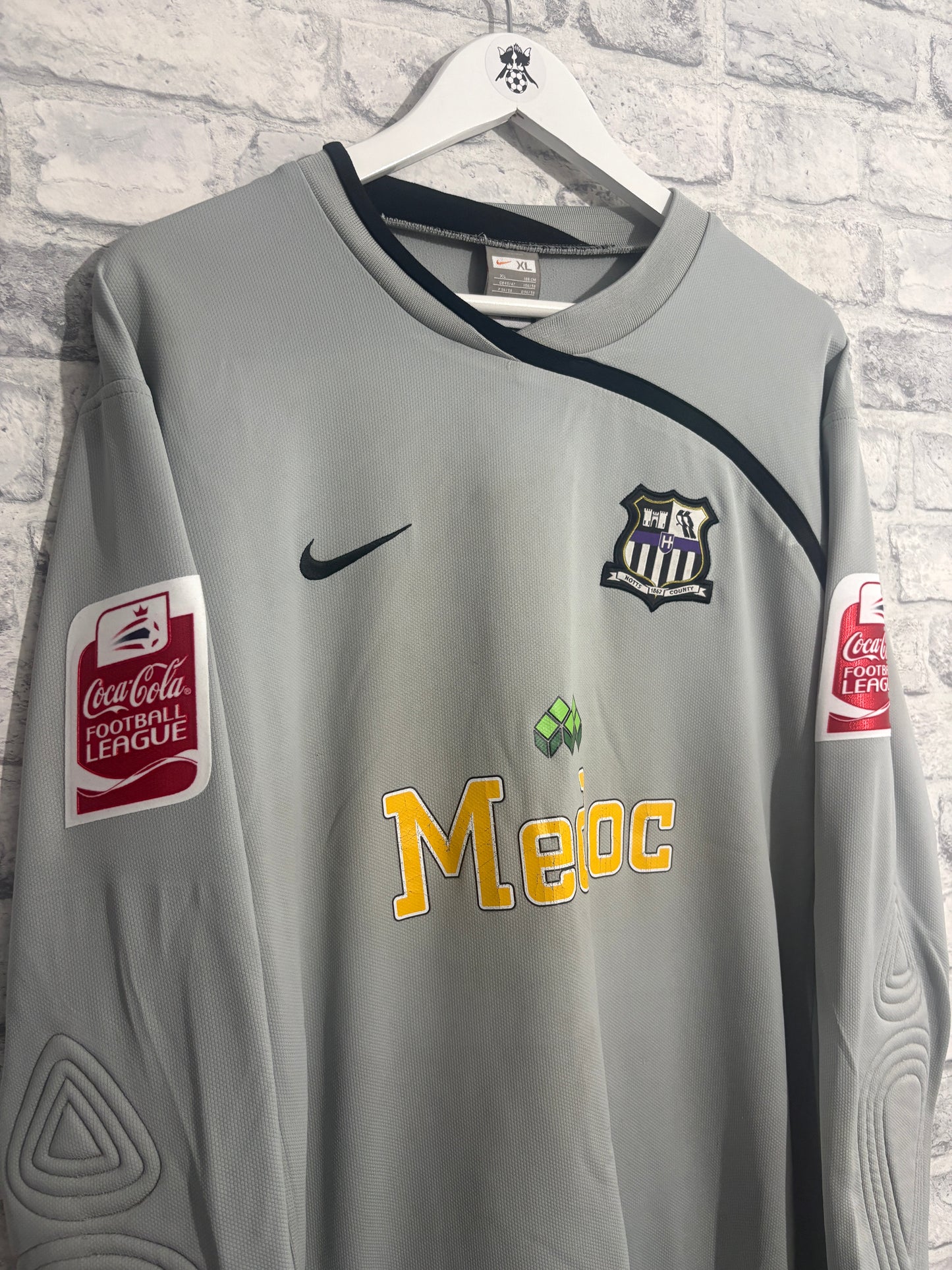 Notts County Goalkeeper Shirt 2009 / 2010 Nike XL
