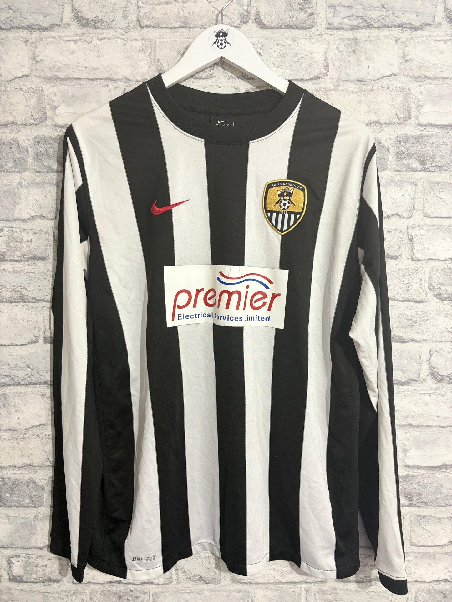 Notts County Home Shirt 2010 / 2011 Large
