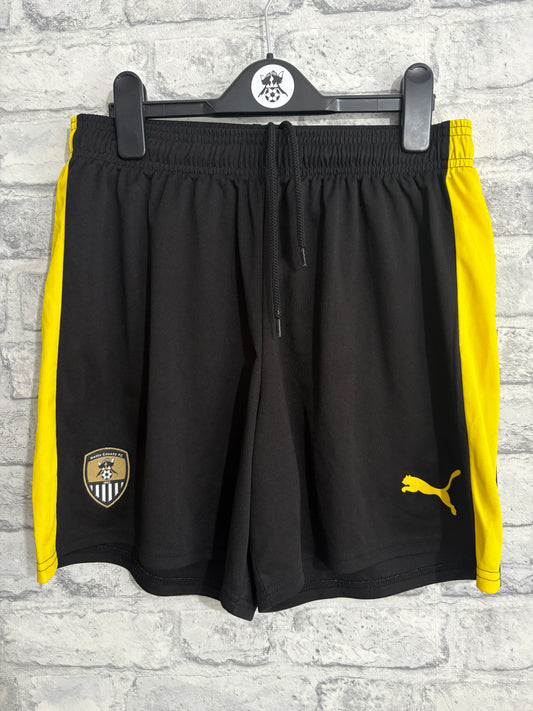 Notts County Home Shorts 2018 / 2019 Medium