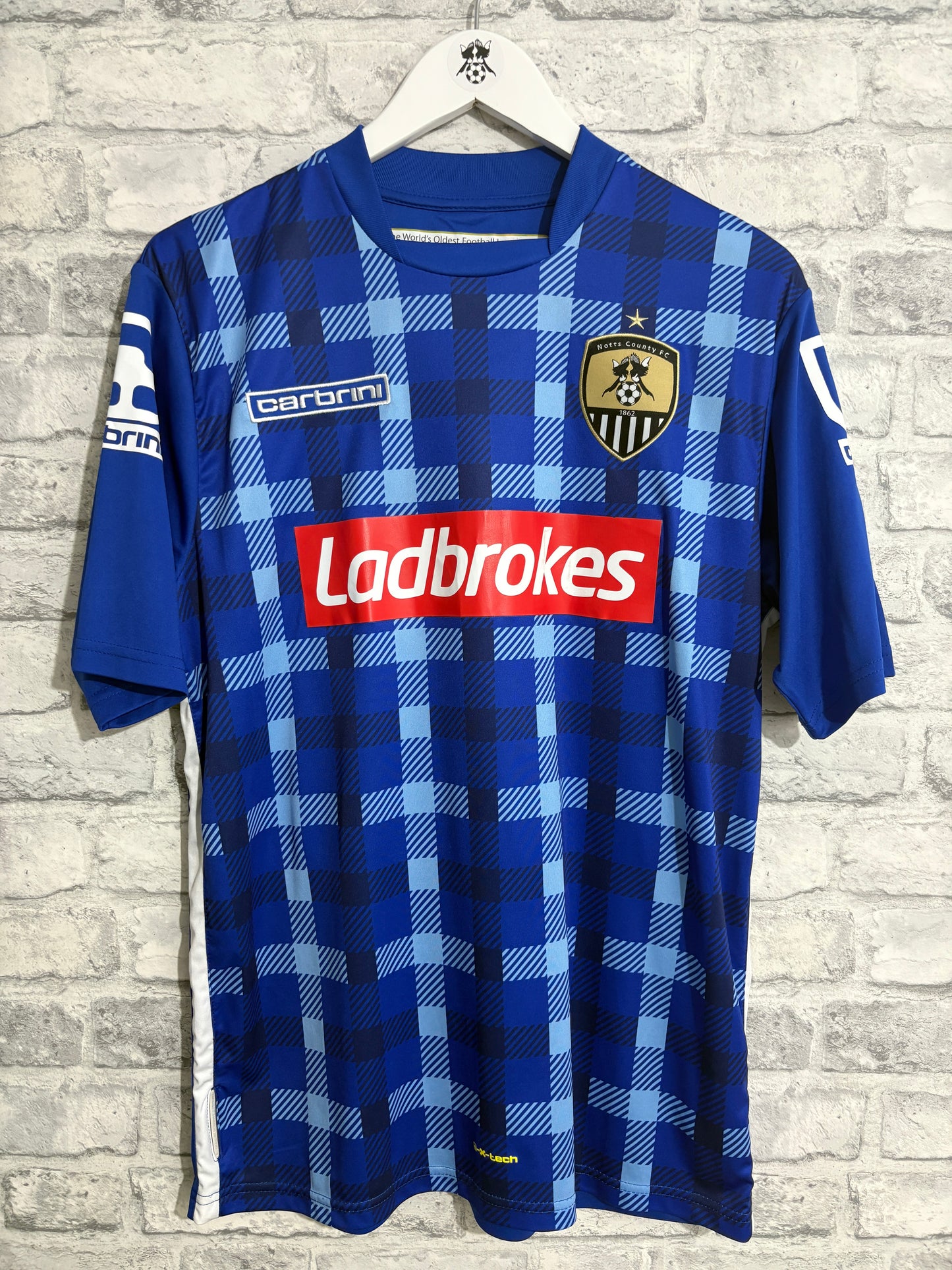 Notts County Away Shirt 2015 / 2016 Medium
